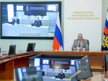 Владимир Колокольцев представил личному составу новых руководителей территориальных органов МВД России по Магаданской области и Удмуртской Республике