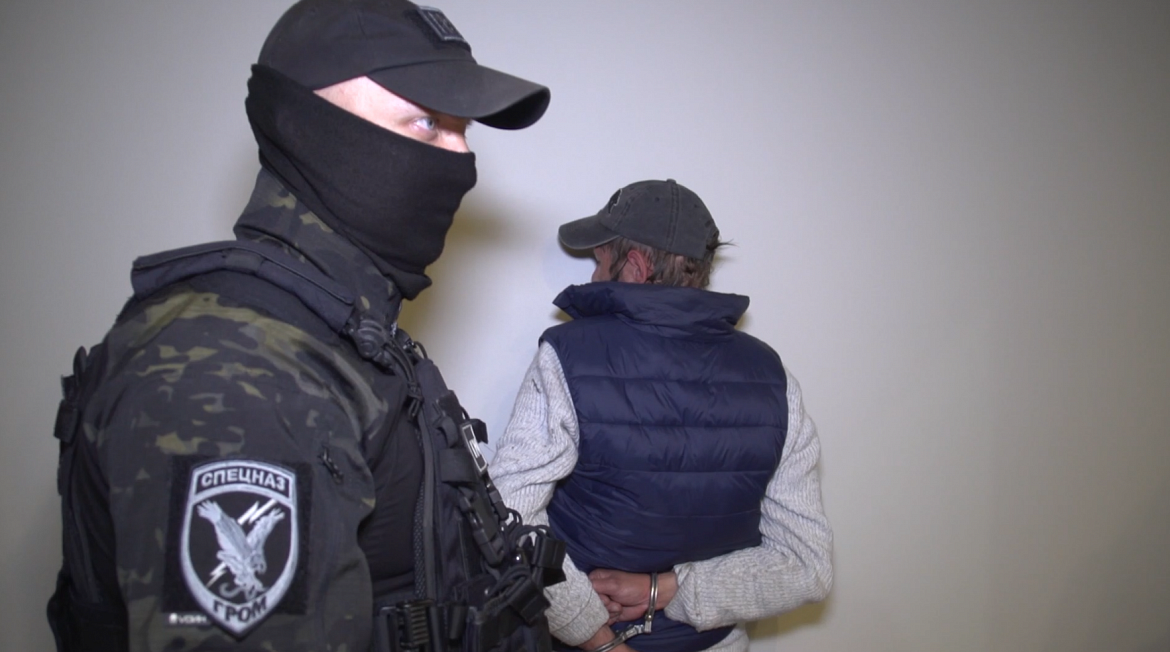 Полицейские задержали калининградца, устроившего в квартире наркопритон