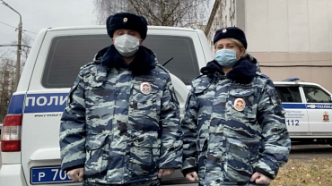 Полицейские подмосковного Красногорска спасли пенсионерку из горящего дома