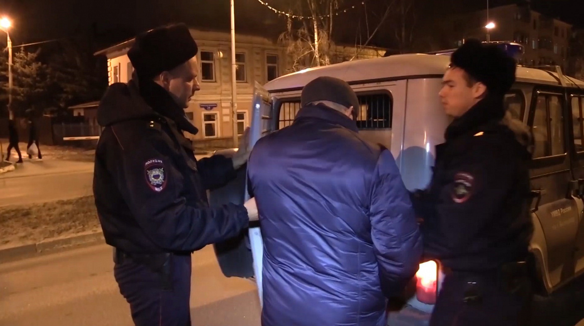 В Белгороде полицейские задержали подозреваемых в мошенничестве под предлогом социальной выплаты ко Дню Победы