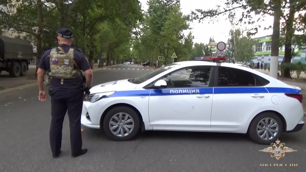 Сотрудники Временных управлений МВД России во взаимодействии с коллегами из других силовых ведомств обеспечили правопорядок и безопасность во время празднования Дня знаний на освобожденных территориях Запорожской, Херсонской и Харьковской областей